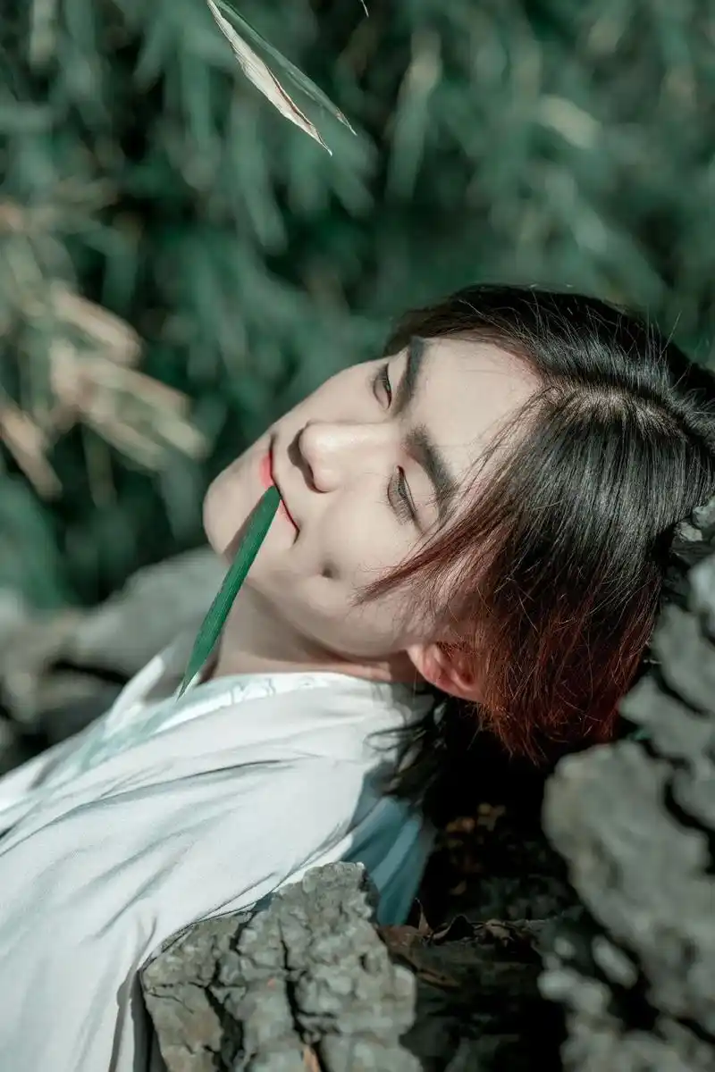 男生汉服 #汉服写真 #古风摄影 #男 - 抖音