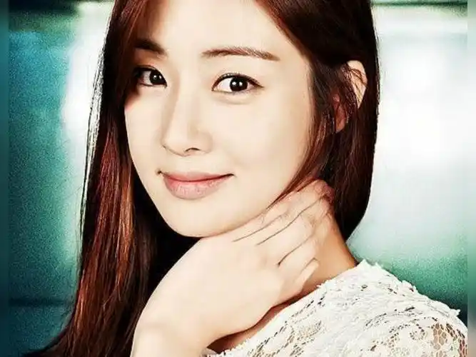 韩国女星金泰希,气质出众魅力无限!