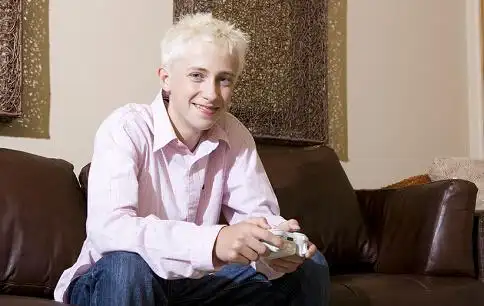 少年白发怎么治疗 哪些原因会导致少年白发