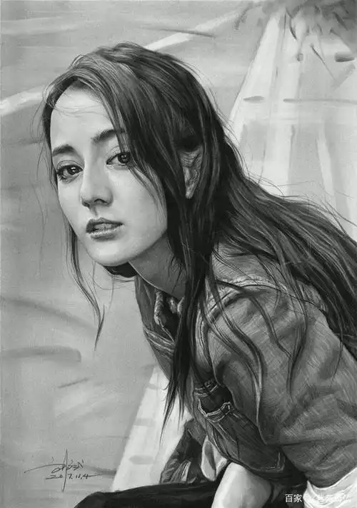 黑人画黑人,他用圆珠笔画超写实人像,画中人个个栩栩如生