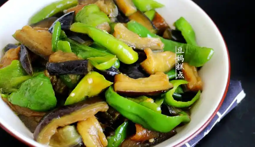 原创每天一道纯素菜分享12道家常素小炒节后清肠减肥必备