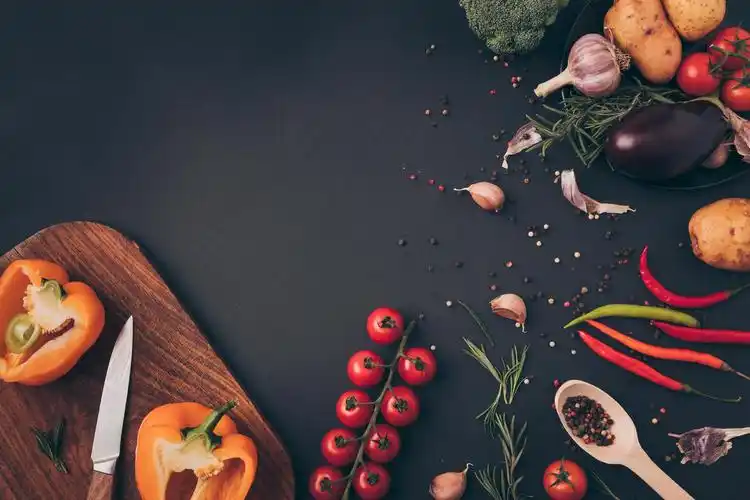 灰表菜用蔬菜配料的顶部视图西餐背景