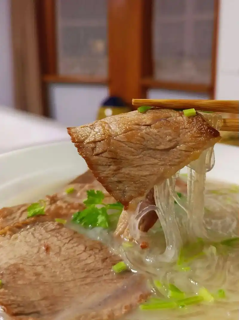 早起就为了这碗牛肉粉丝汤!巨好吃!01.早起就为了这碗牛肉粉 - 抖音