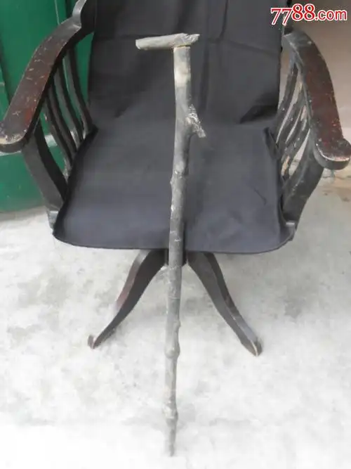 民国龙头老拐杖