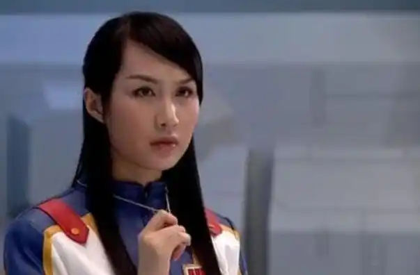 印象深刻,没想到多年不见的女神居然是雷佳音的妻子,不过照翟煦飞平时