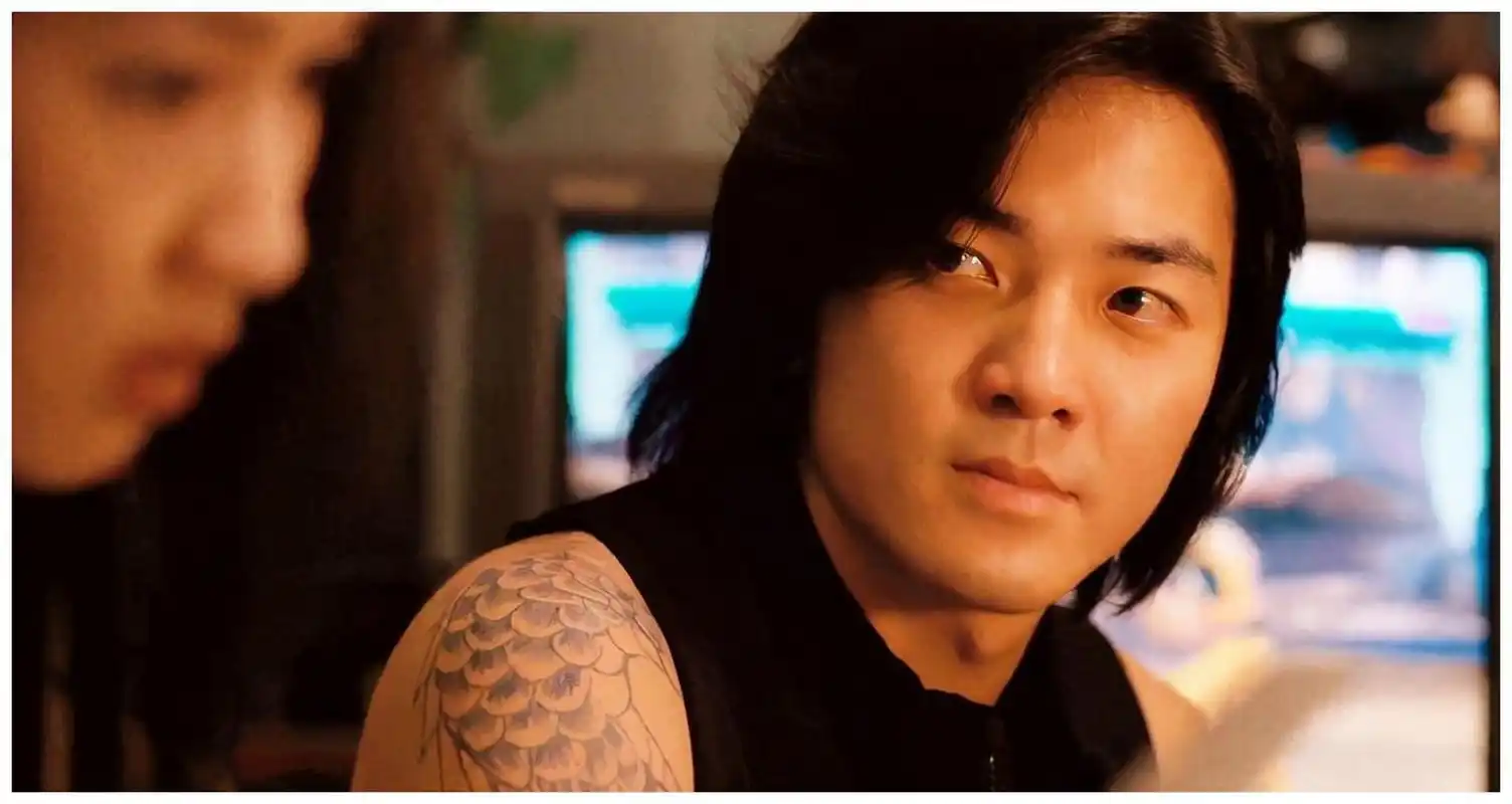 郑伊健,1967年10月4日出生于中国香港,籍贯广东恩平,影视男演员,流行