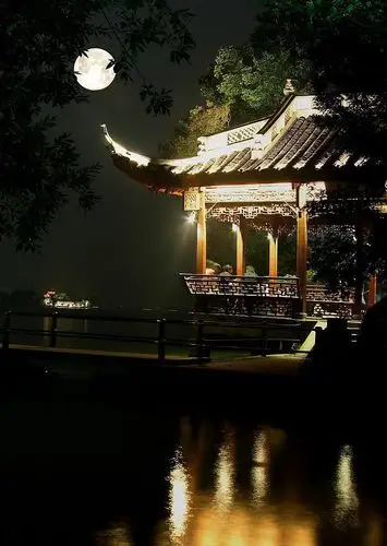 杭州西湖平湖秋月,高清图片-壁纸族