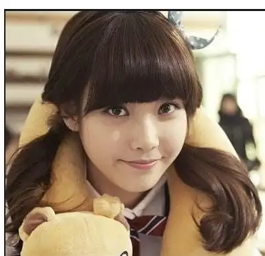 我现在刘海是半弧形的,昨天刚剪完的,我想剪上面这种的,怎么跟发型