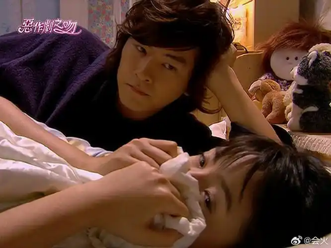 林依晨郑元畅活动同框##林依晨郑元畅活动合体