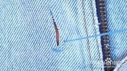 衣服破了这样缝补丁,保证别人看不出来