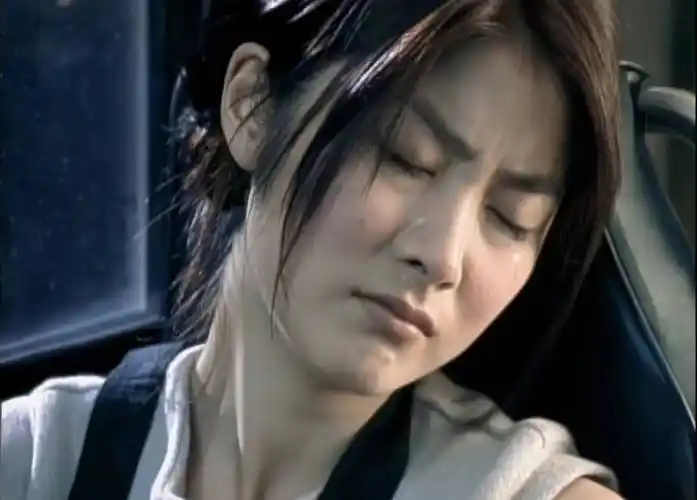 陈慧琳50岁生图状态令人惊艳 女明星年过半百依旧能风韵犹存_皮肤