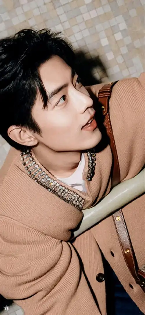 肖战看到了自己的地广##肖战##肖战晒老家日常