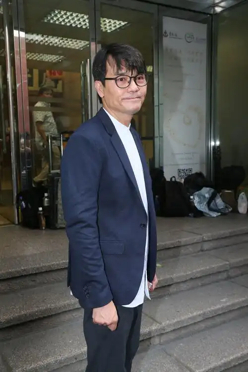 原创tvb老戏骨夏萍追悼会亲生子女不如义子影帝林家栋全程操办