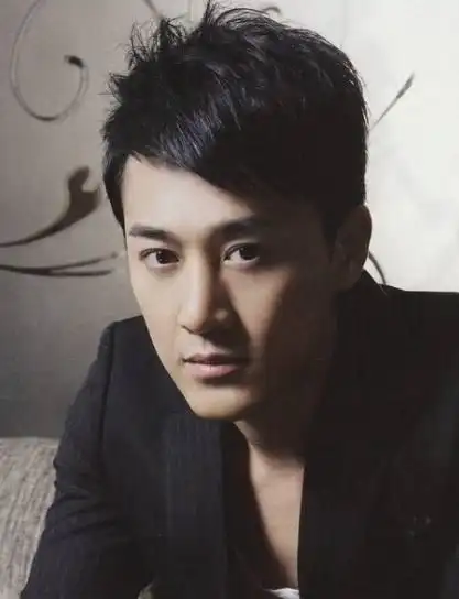 林峰-林峰个人资料及图片林峰简介年龄身高八卦-小薇女性时尚林峰