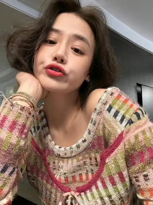 马思纯晒生日照随拍##马思纯生日自拍照