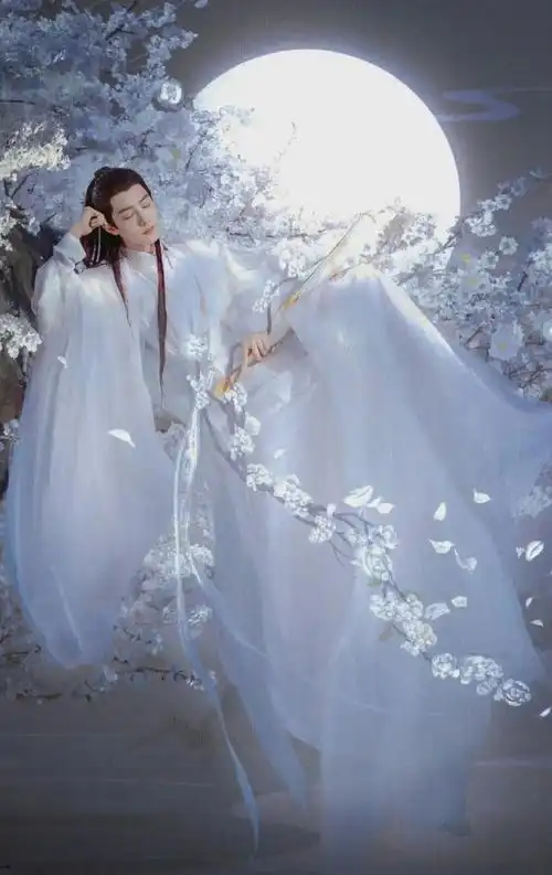 肖战玉骨遥高马尾造型侧拍图有!好优越的侧脸!