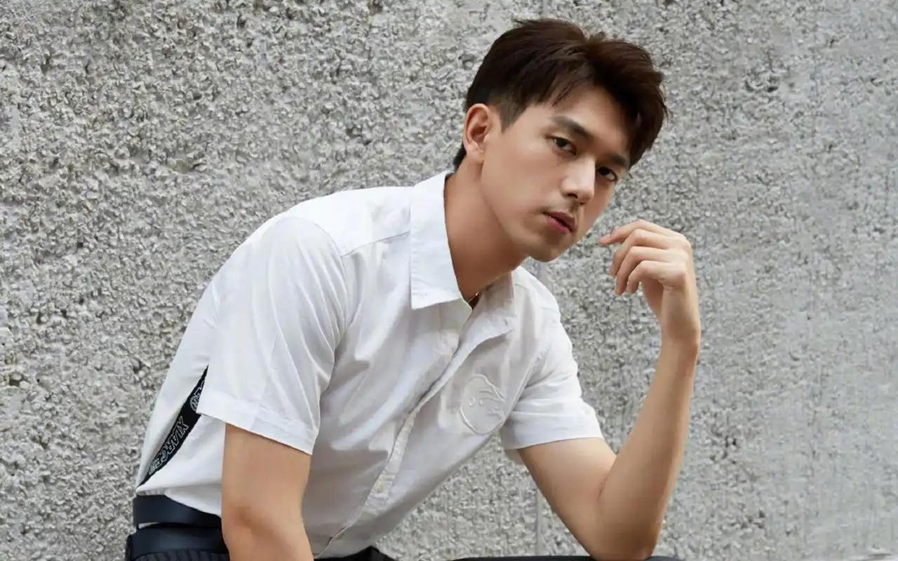 李现超帅写真图片桌面壁纸高清大图预览1920x1200_大陆明星下载_美桌