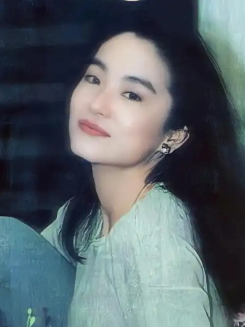 林青霞影坛不朽的传奇,论美貌论演技,她算不算亚洲数一数二呢?