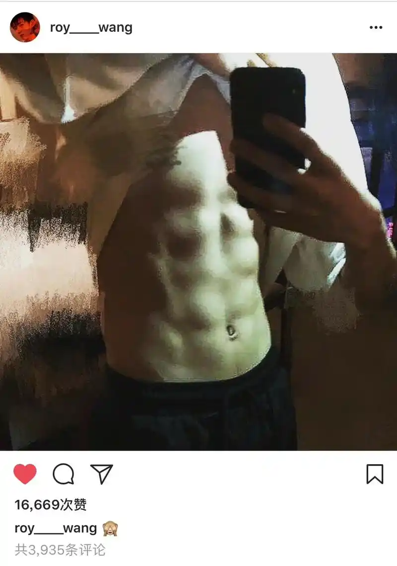 腹肌 #王源 #帅爆了 #毫无训练痕迹 #禁欲系 #健身  - 抖音