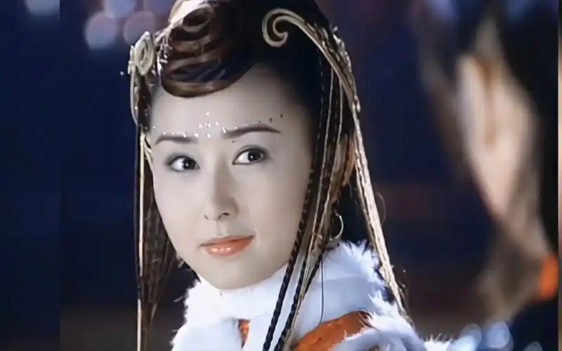 还记得敢爱敢恨的明姬公主吗?又美又飒,胡静的颜值巅峰!