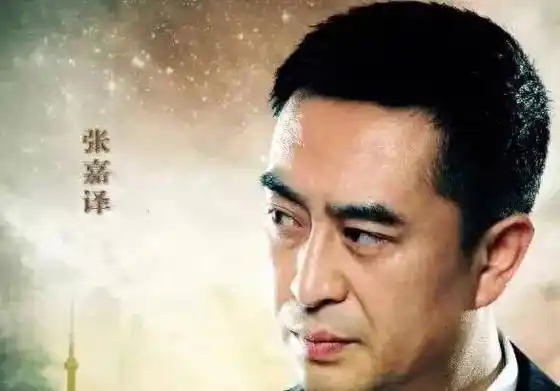 张嘉译遭不公平待遇:剃发签合同却被临时替换,演艺圈