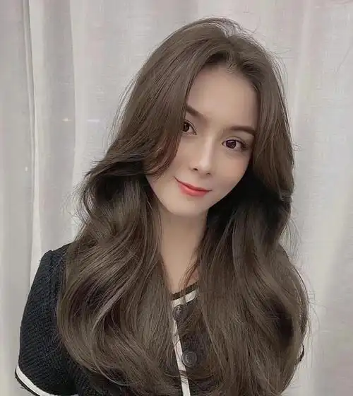 都不愿意去漂头发,很怕伤发质但是不漂的话又染不到自己喜欢的颜色