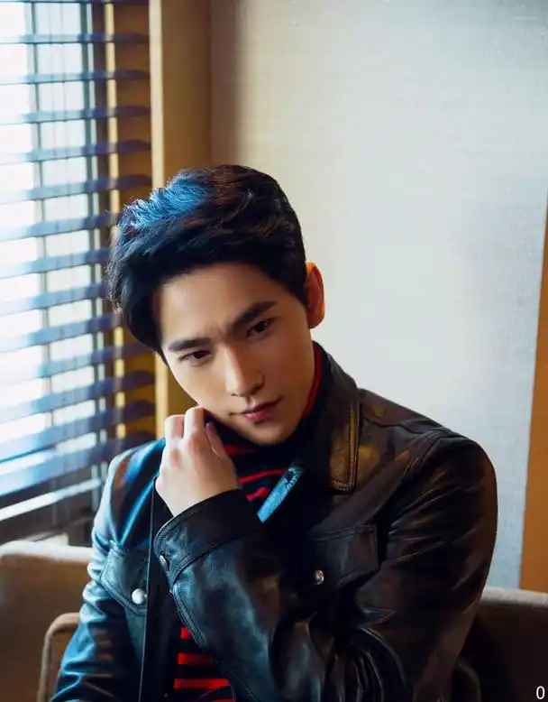 刘德华新片《扑克》即将开机,杨洋和宋茜助阵大家期待吗?