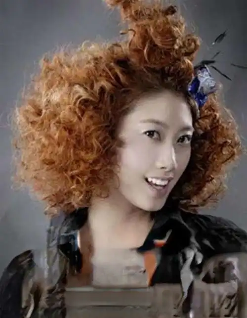 烟花烫发型如何打理另类烟花烫发型图片欣赏