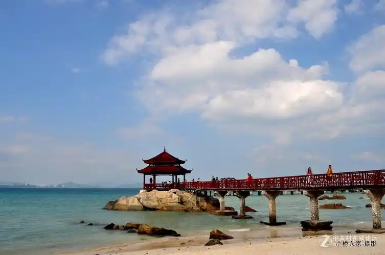 海南三亚蜈支洲岛风光