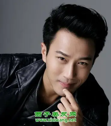 男生大背头发型,尽显超酷男人味 男生大背头