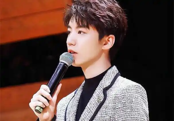 67王俊凯个人资料身高多少(王俊凯真实身高173)_秀佬网