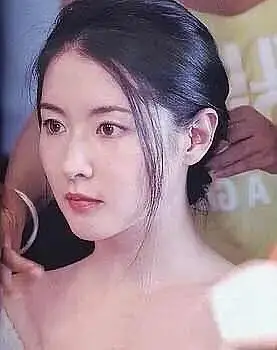 李英爱年轻时长得真是大气美丽