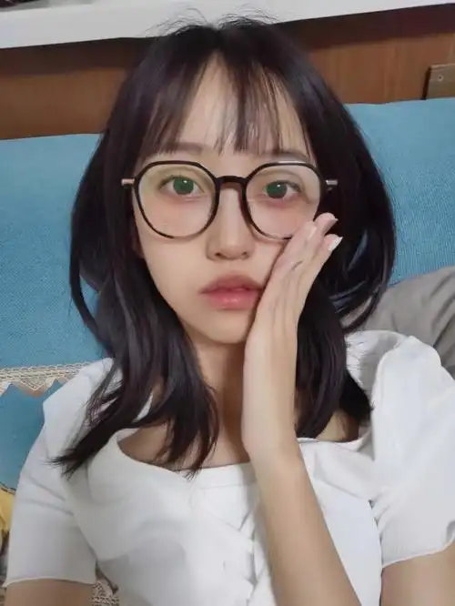 高度近视星人的眼镜