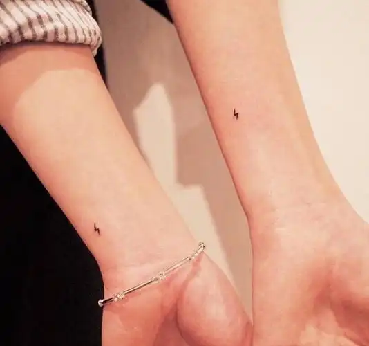 适合情侣的低调,文艺,清新小纹身～快和心爱的ta纹起来吧