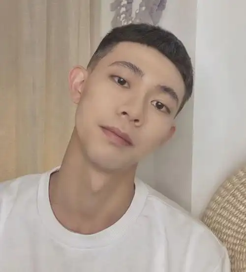 男生必会的4款"精致短发",冬天这样剪发型真的好看,时髦帅气|刘海