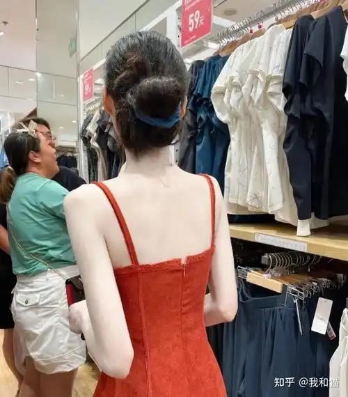 女生长期服用维生素c皮肤会有什么变化?