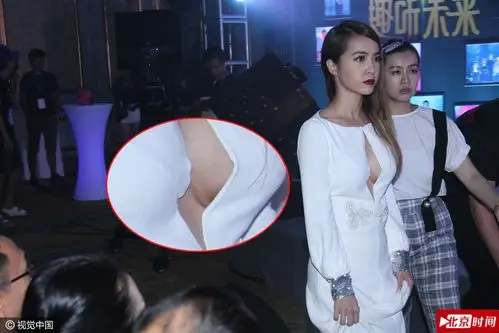 蔡依林中门大开露圆润半球 g奶女神超性感