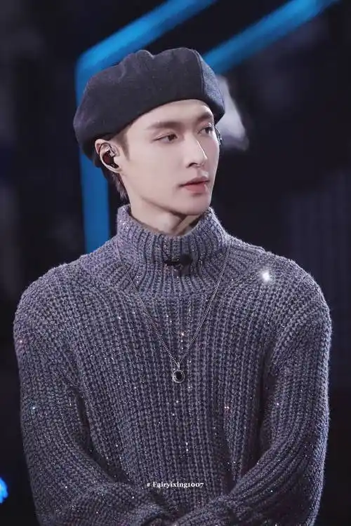 张艺兴美图多图预警