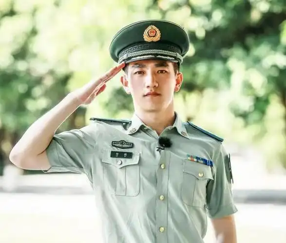 推翻黑料,摆脱排挤,那些"嫁人翻身"的女星,老公个个都不简单