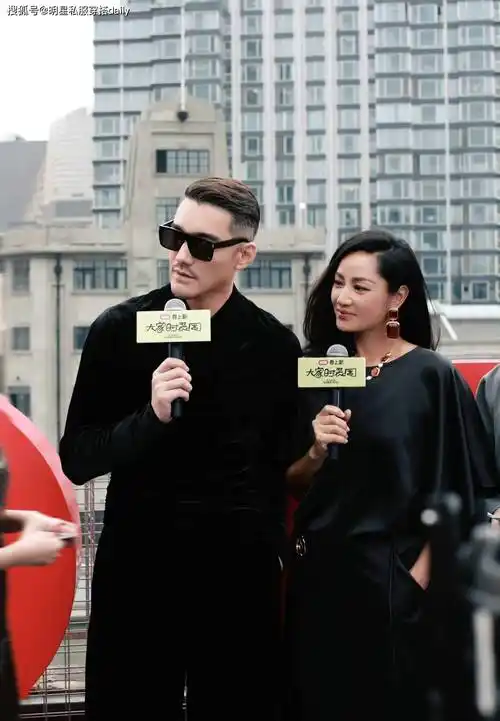 胡兵69身高 189cm ,最开始是一名赛艇运动员,曾经69在浙江省体育