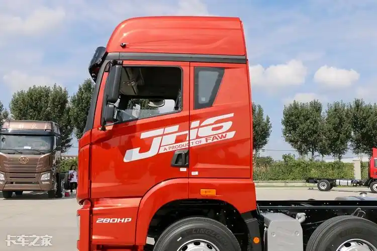 舒适座舱配置均衡,解放jh6 9米6载货车拉绿通不在话下