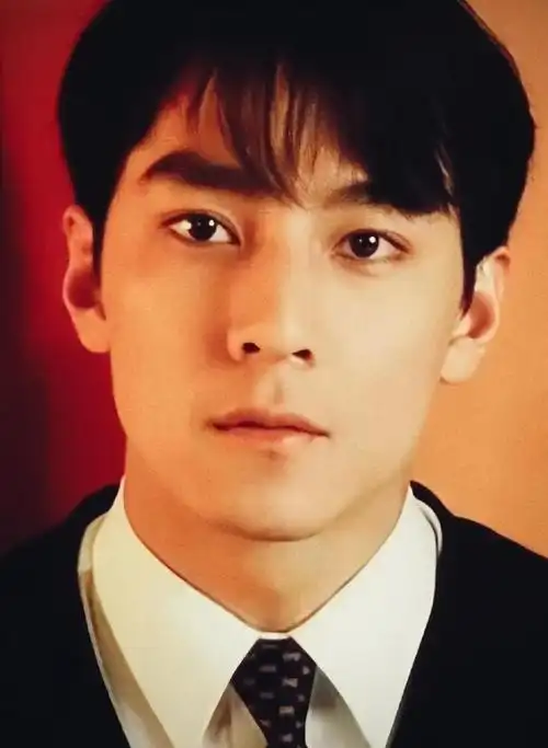 吴彦祖ai英语课预售破亿!男神转身导师撬动千亿颜值经济