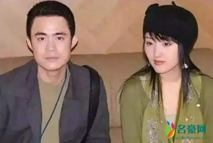 杨钰莹为什么退出歌坛 知晓其中原因令人感到可惜