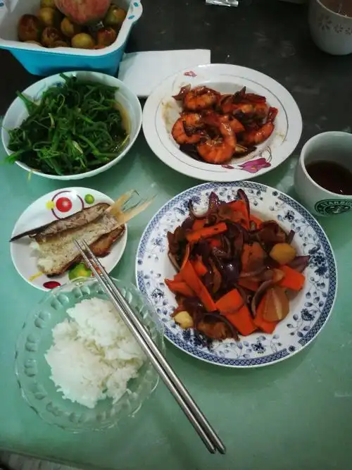 宝妈好不容易做的午餐,宝贝说中午不回家吃了