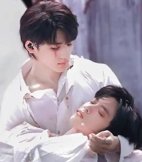 孙红雷问刘耀文和宋亚轩的关系兄弟俩超甜感情早已超越家人