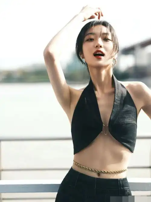 孙千这次好敢穿女明星请这么大胆展示自己可以么