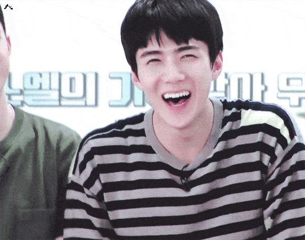 exo嗲精忙内,弯弯月牙笑眼感受心脏暴击_世勋