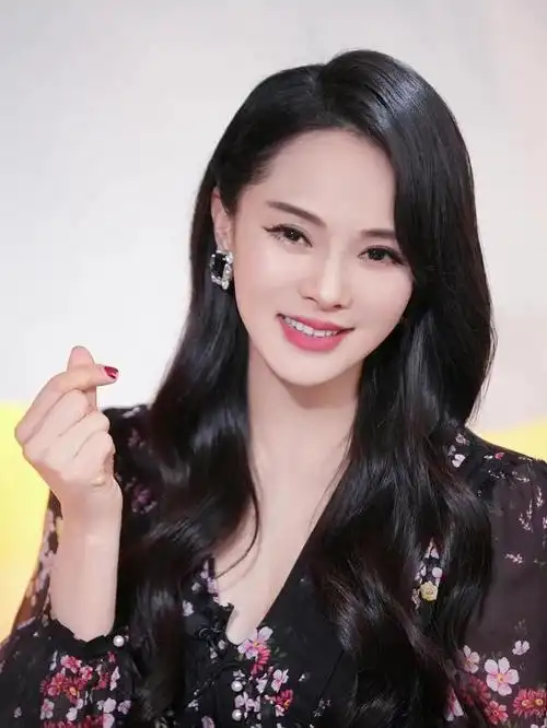 高清美图伊能静