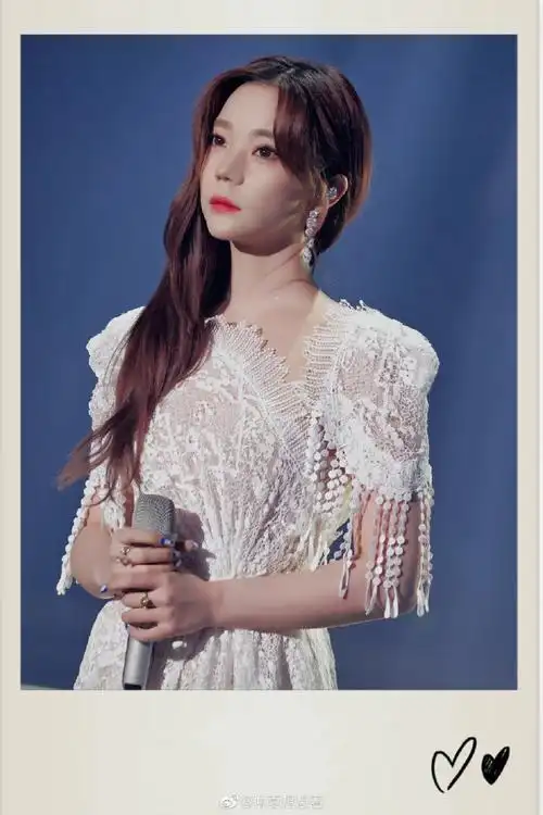 火箭少女101[超话]# zzn#张紫宁新专辑recx.