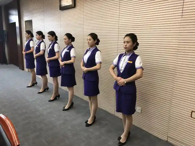 人大项目――塑造良好的服务形象,固化礼仪行为规范!